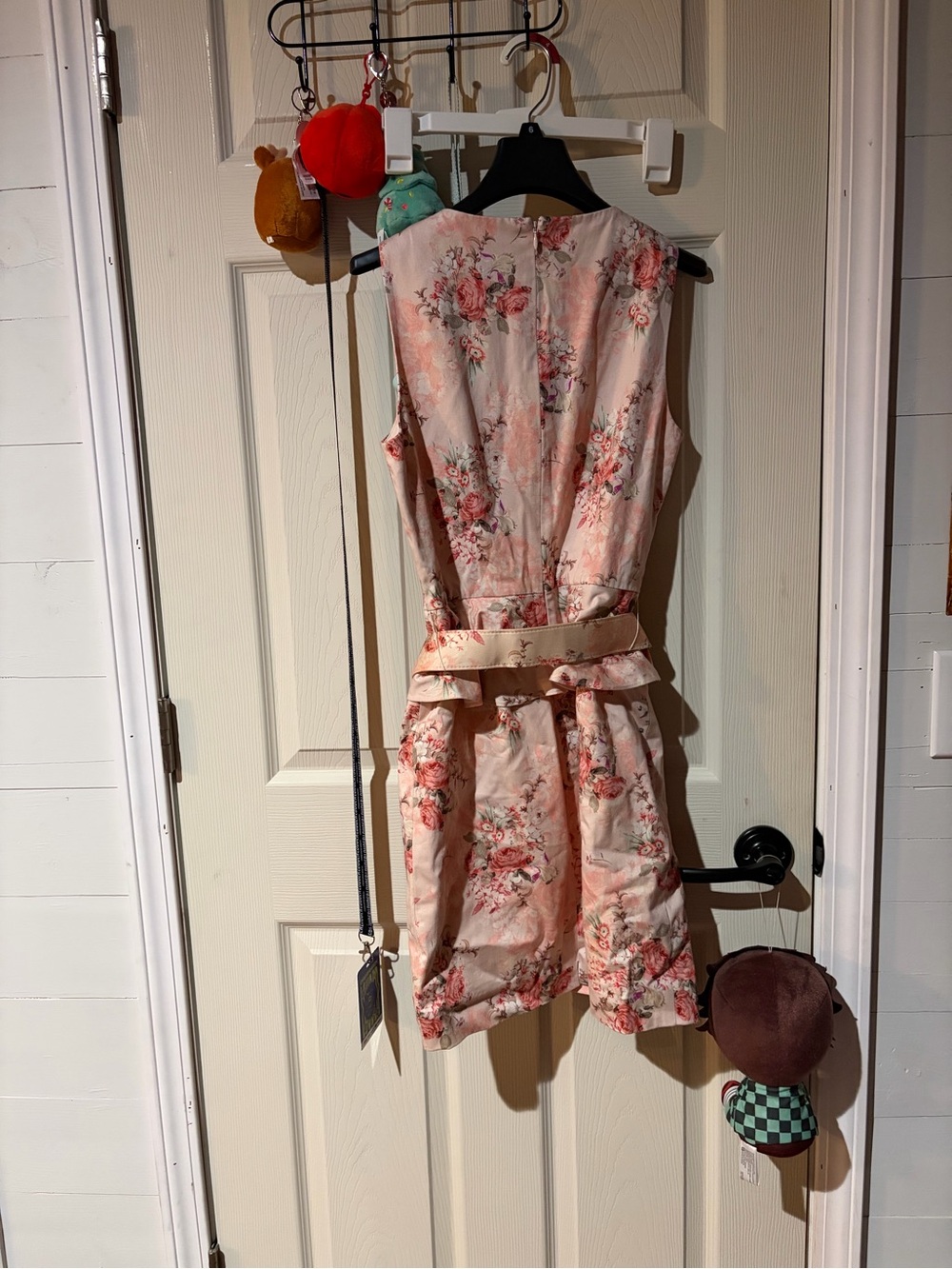 Dress - Picture 3 of 3